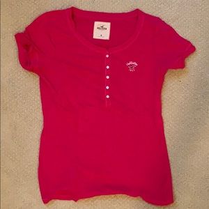 Pink Hollister t shirt.